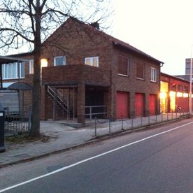 Stoomreinigen is een veelgebruikte techniek bij gevelonderhoud.